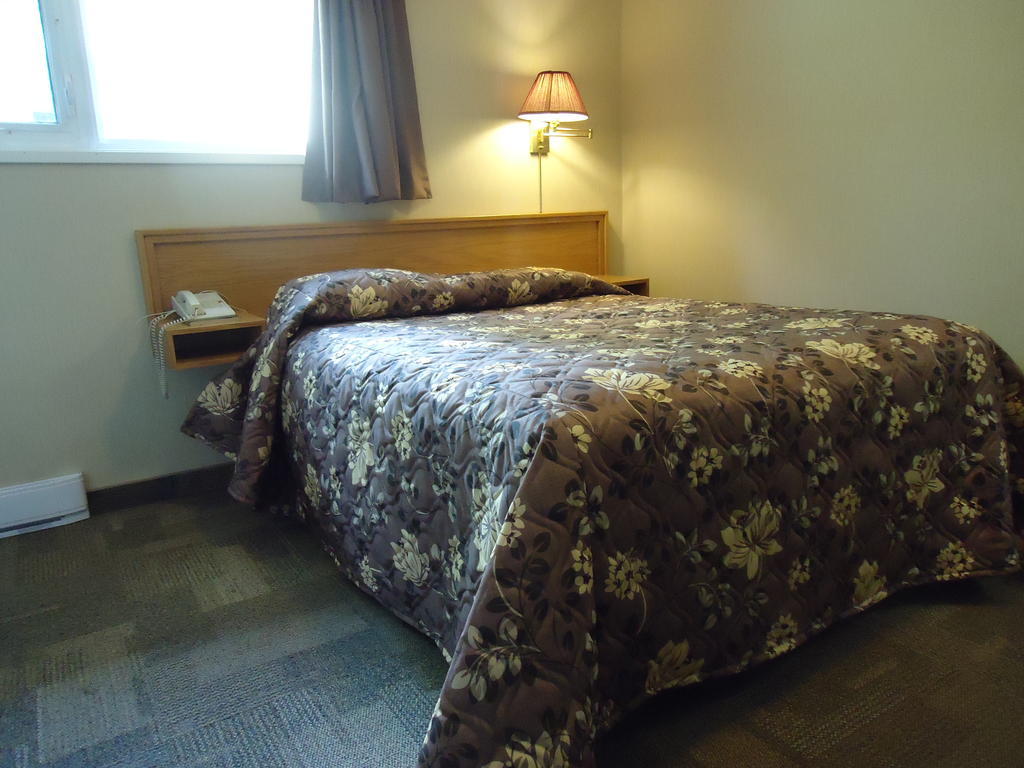 Lake-Vu Motel Kenora Habitación foto